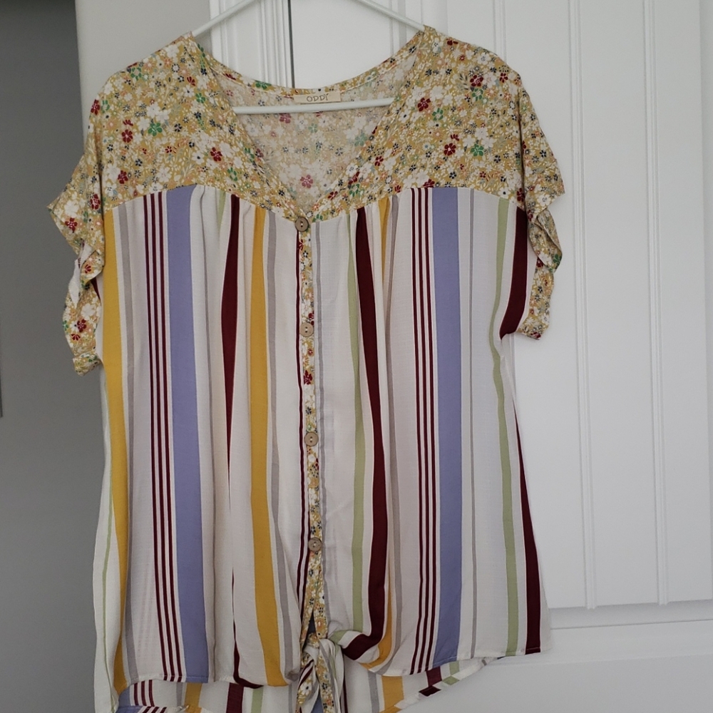 Cute Floral Striped Top